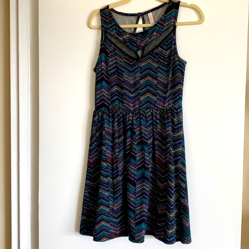 Sleeveless dress